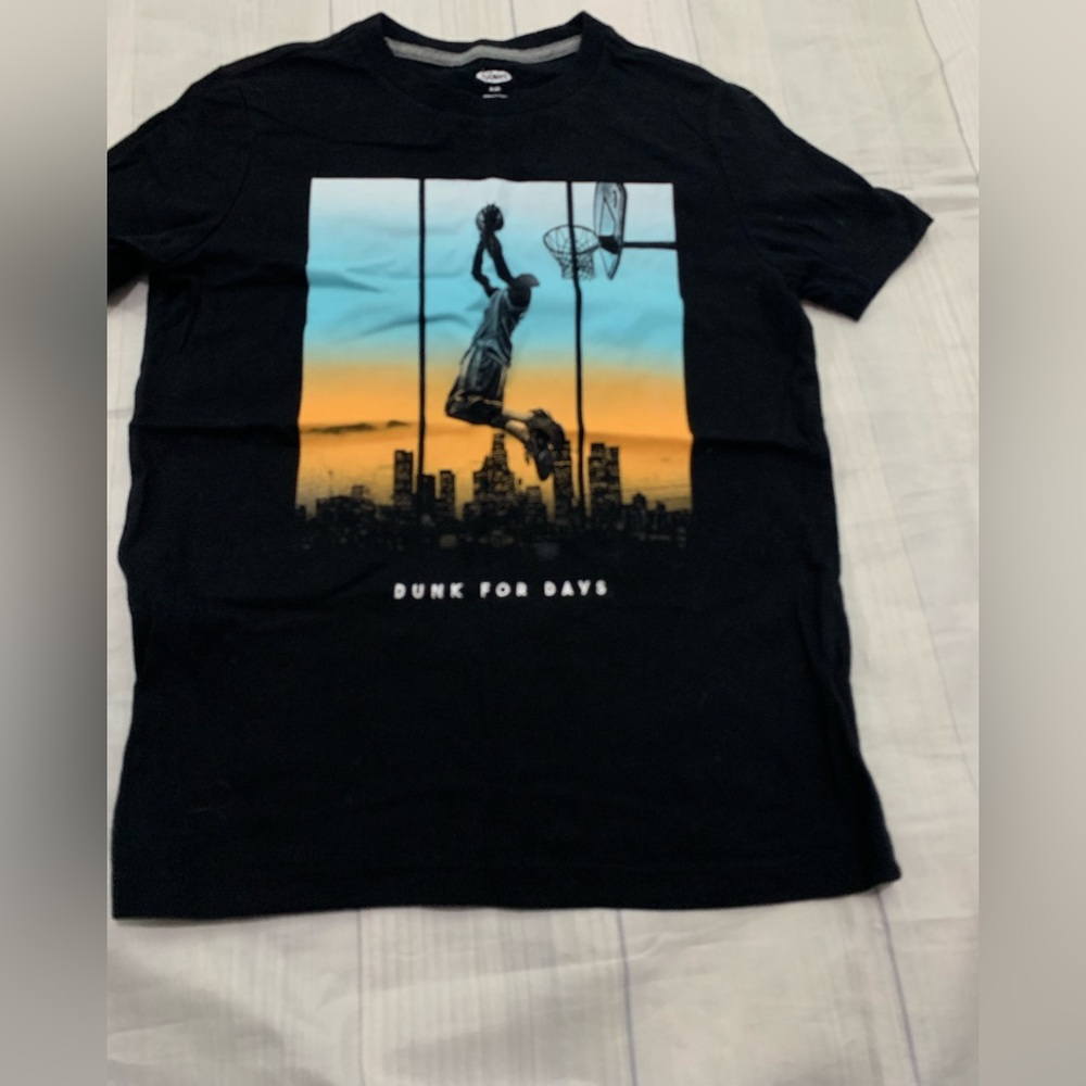 Old navy tshirt kids